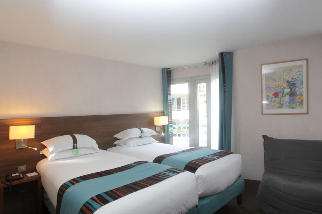 Holiday Inn Paris - Montmartre by IHG - Photo 5