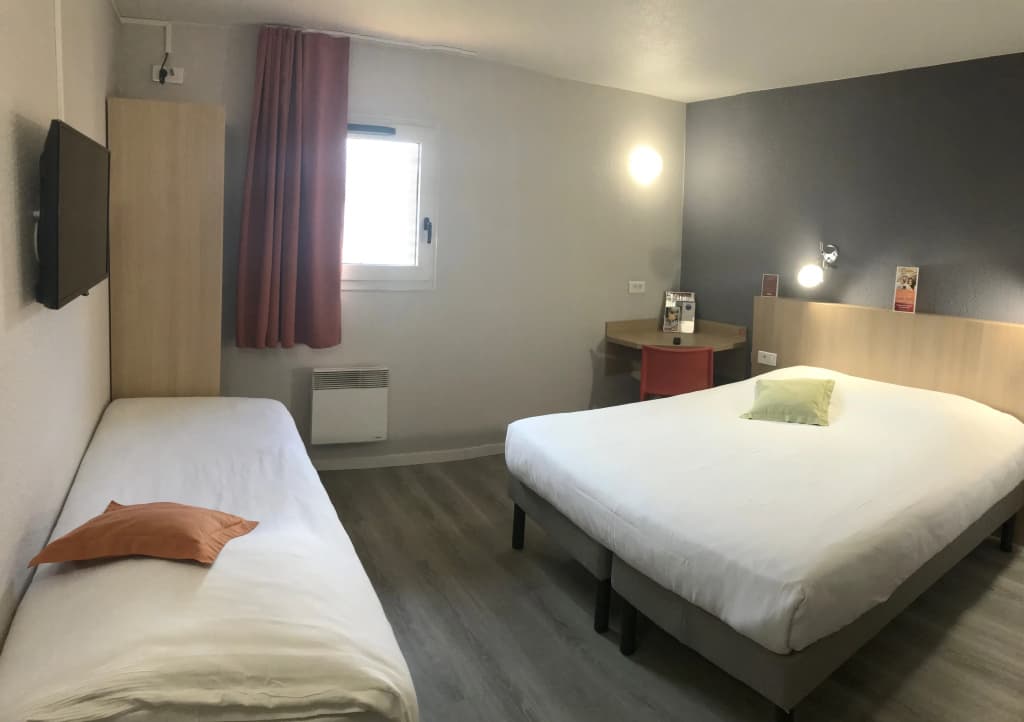 Brit Hotel Essentiel Tours Sud – Chambray-lès-Tours - Photo 2