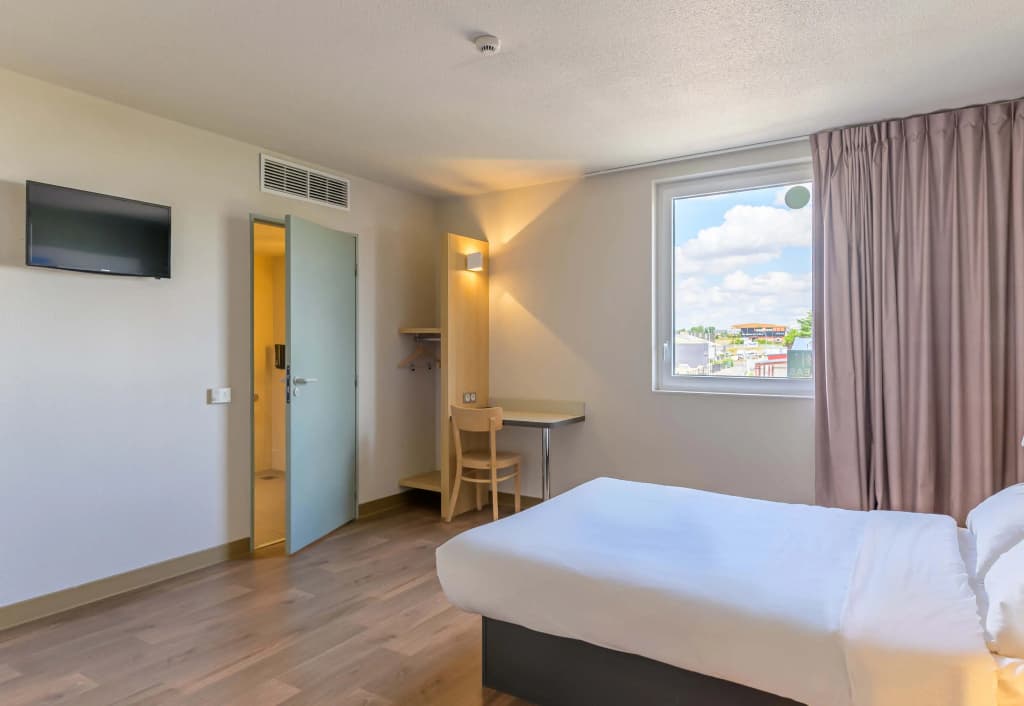 B&B Hotel Meaux - Miniature 8