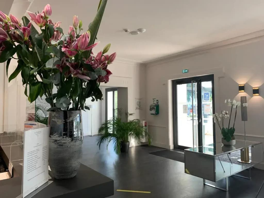 Hôtel Le Canberra - Photo 3