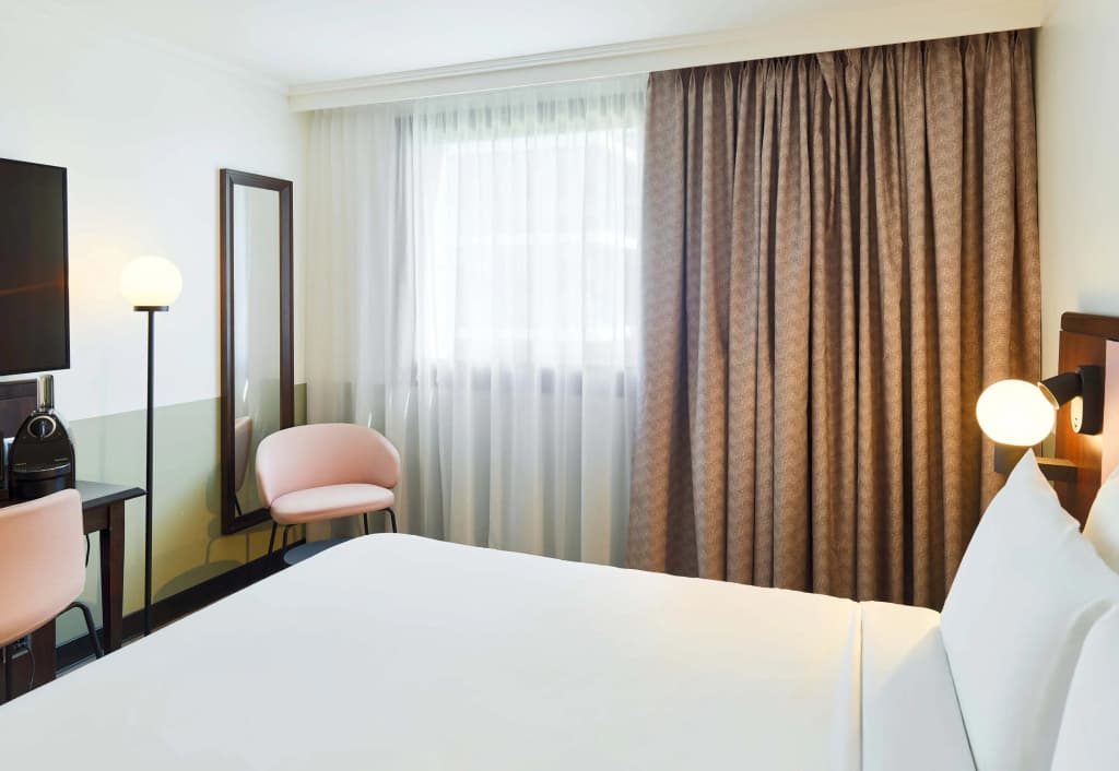 B&B HOTEL Saint-Quentin-en-Yvelines Centre Gare - Photo 4