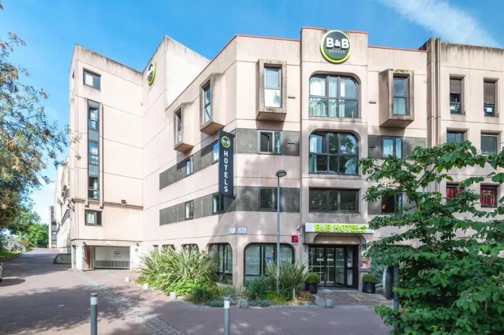 B&B HOTEL Rouen Centre Rive Gauche - Photo 1