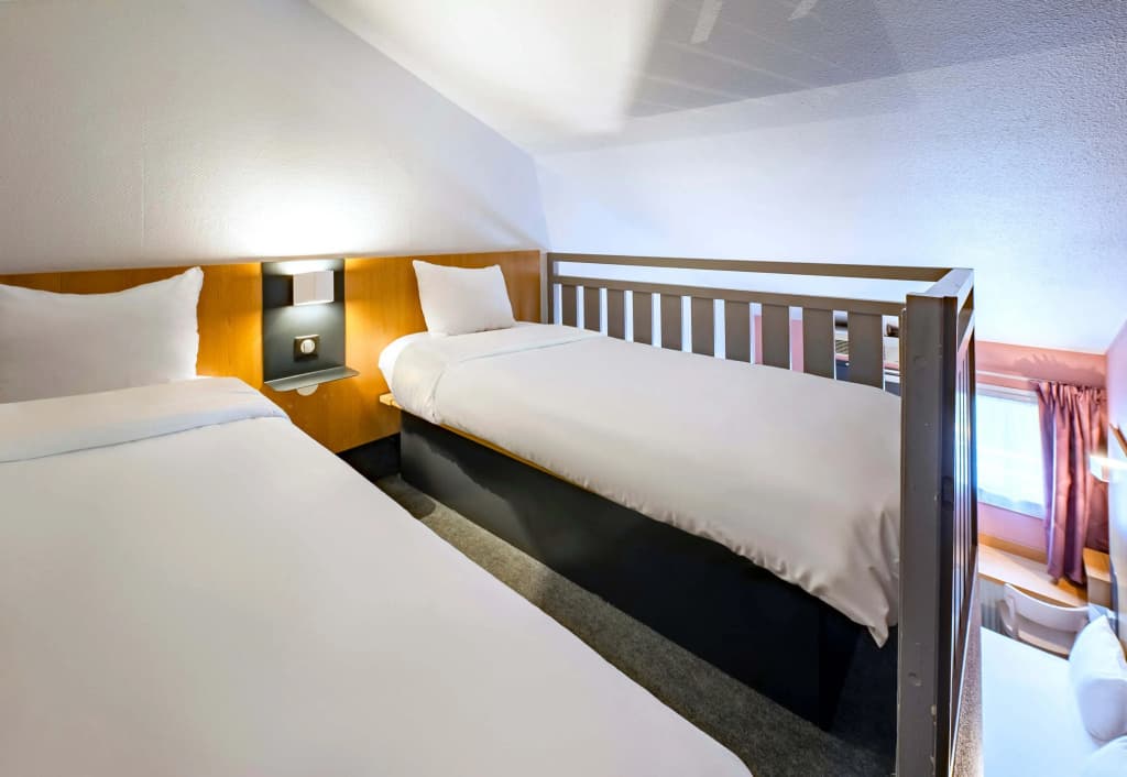 B&B HOTEL Saint-Etienne La Terrasse - Photo 5