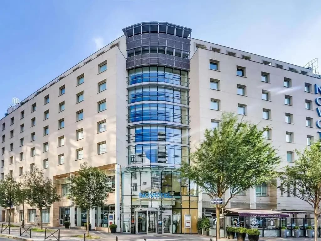 Novotel Paris Centre Gare Montparnasse - Photo 1