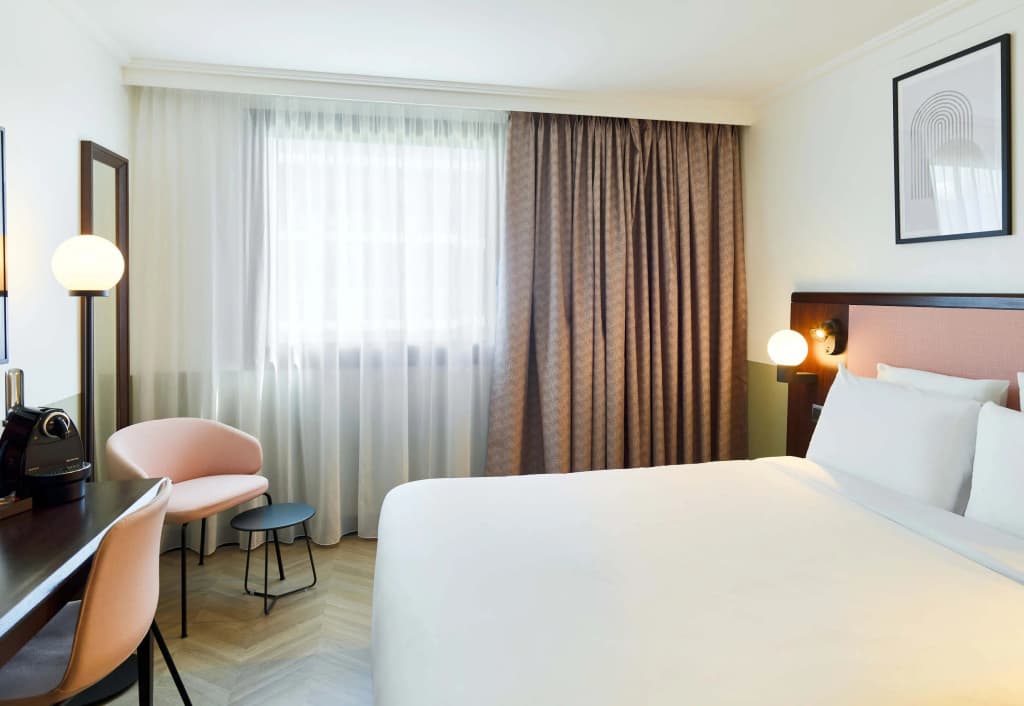 B&B HOTEL Saint-Quentin-en-Yvelines Centre Gare - Photo 3