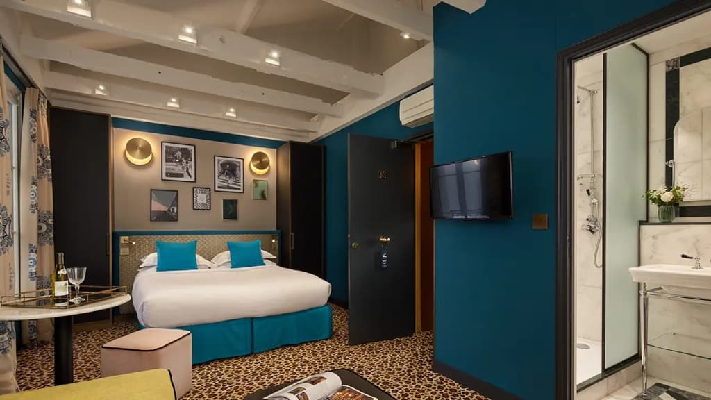 Hotel Saint Germain - Photo 2