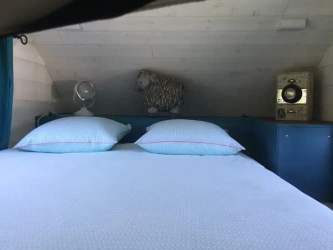 Ferme de Pouligny - gite insolite