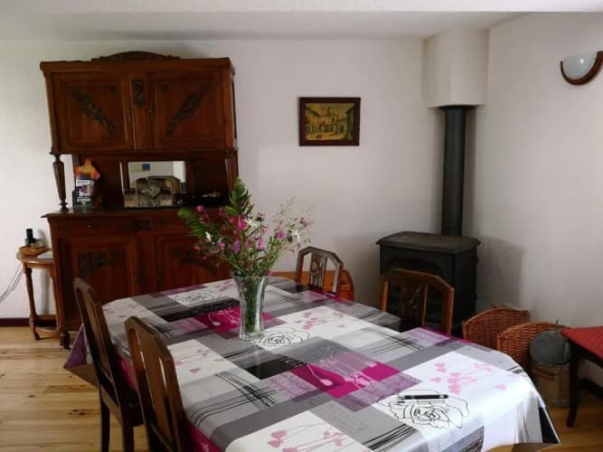 Gîte Ferrières-sur-Sichon, 4 pièces, 8 personnes - FR-1-489-212