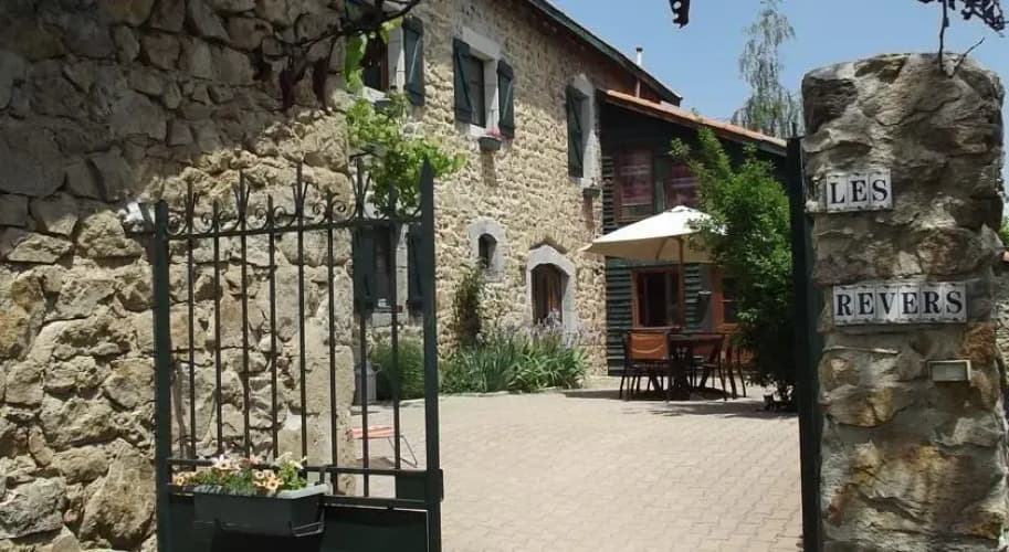 Chambres d'Hôtes-Ferme Equestre Les Revers