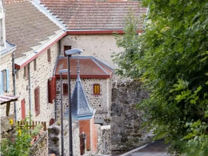 Gîte Allègre, 4 pièces, 6 personnes - FR-1-582-161