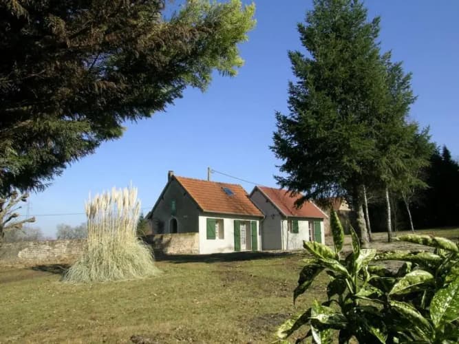 Gîte Dompierre-sur-Besbre, 3 pièces, 4 personnes - FR-1-489-174