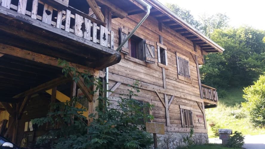 Chambres d'Hôtes Chalet De La Source