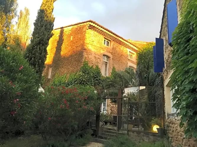 Les Aiguières en Provence