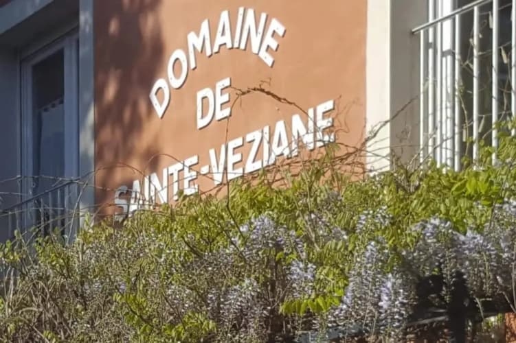 Bessan Mobile Home With Pool Fun