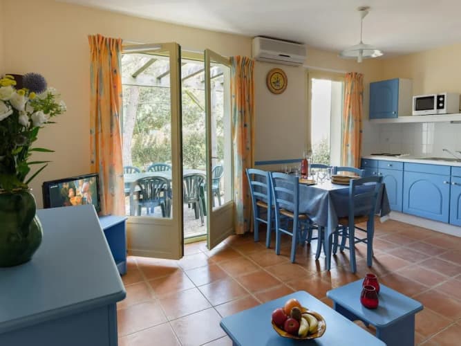 Maisonette in Gaujac Near Village Center