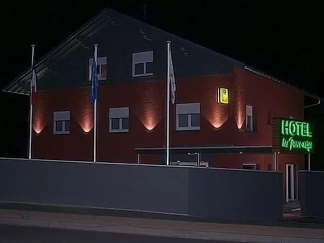Hôtel Restaurant Au Perce Neige