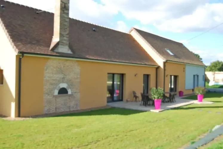 Villa in Monce-en-belin Near Le Mans Circuit