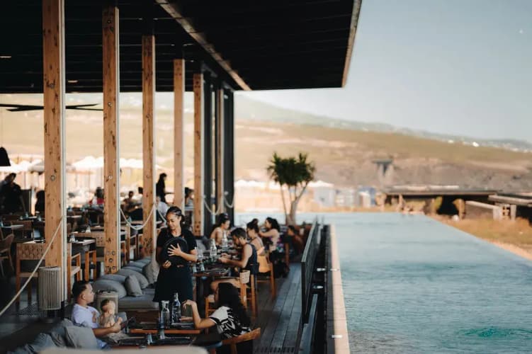 Wood Hotel & Spa