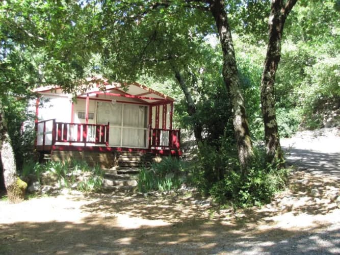 Camping Chalets Les Chênes Verts