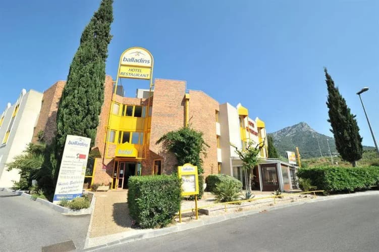 Brit Hotel Toulon - La Valette