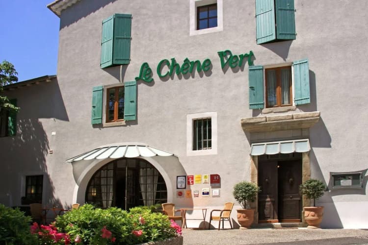 Hôtel le Chêne Vert