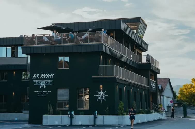 La Tour de Contrôle - hôtel autonome