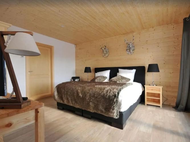 INUï, GRAND CHALET DE LUXE NEUF, SAUNA, SPA, classé 5 étoiles