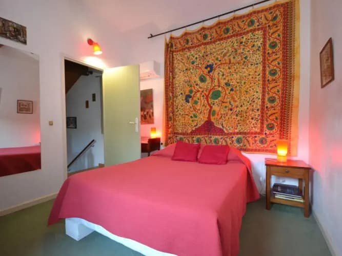 Villa With Swimming Pool Within the Luberon