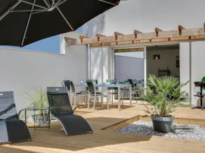 Apartment Les Patios de Flore