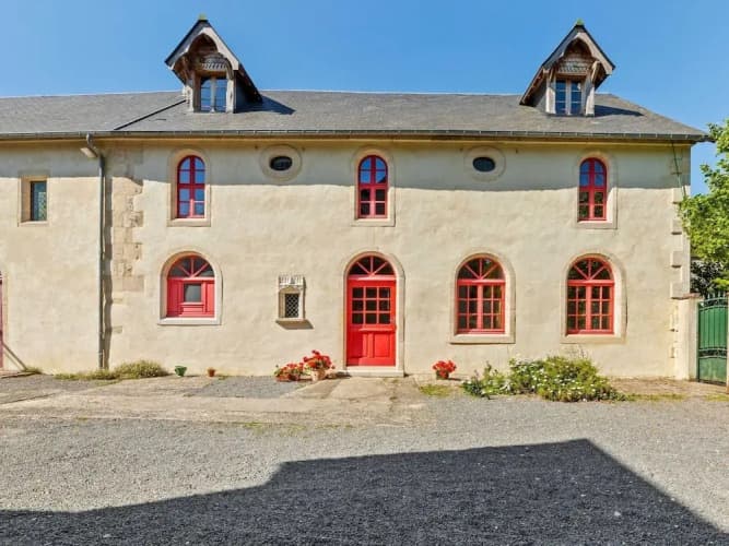 Norman Manor House 8-10 Pers