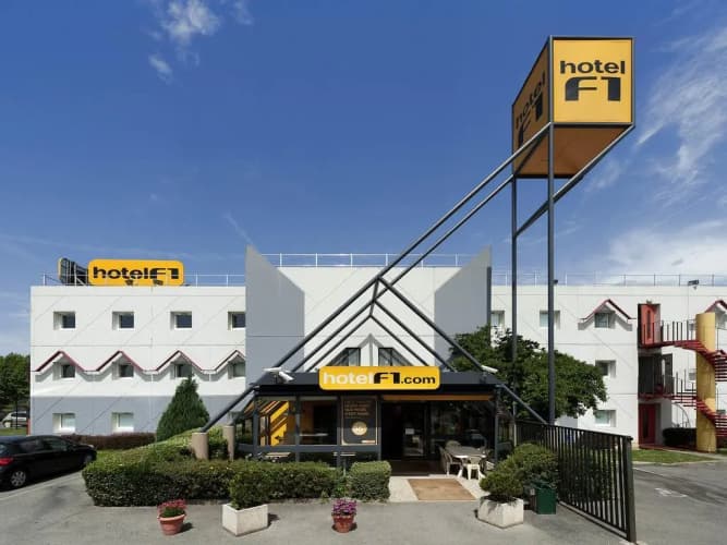 Hotelf1 Rennes Ouest le Rheu