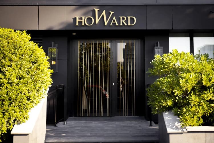 Howard Sur Seine
