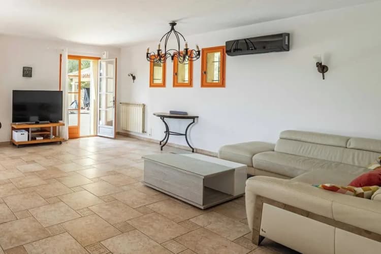 A/C House 4br/10p With Pool - 40 min From Cannes