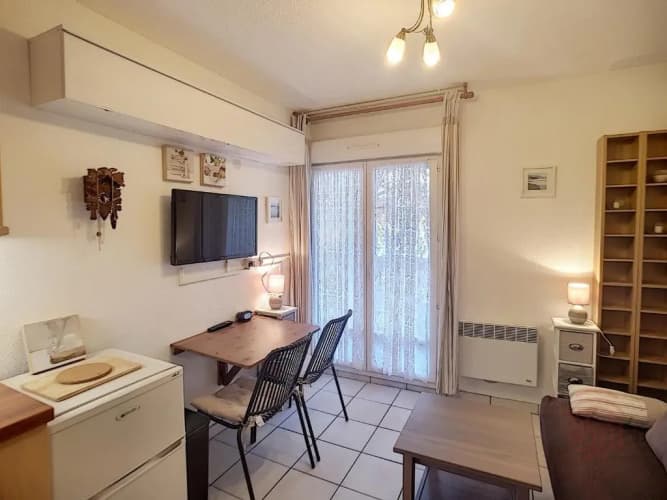 Appartement Lamalou-les-Bains, 1 pièce, 2 personnes - FR-1-451-125