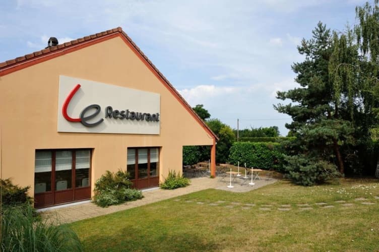 Campanile Moulins - Avermes
