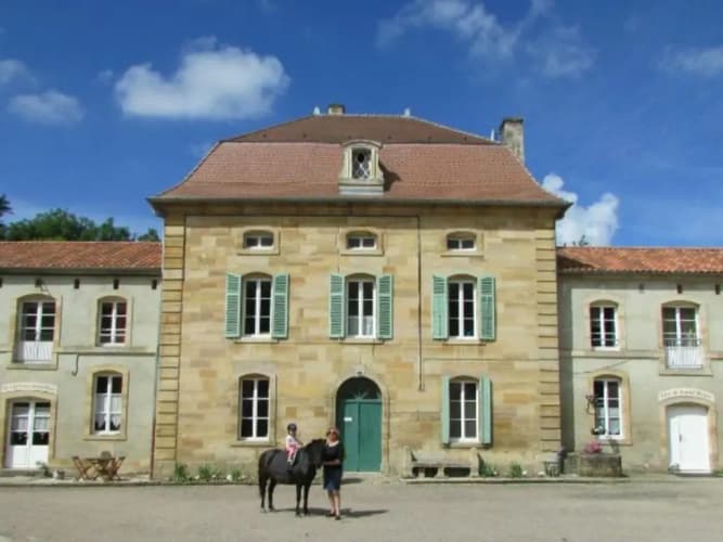 Gîte L'Isle-en-Rigault, 4 pièces, 6 personnes - FR-1-585-9