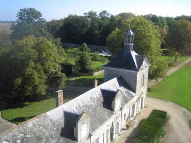 Chateau de Champvallins