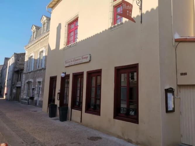 Le Relais du Chapeau Rouge