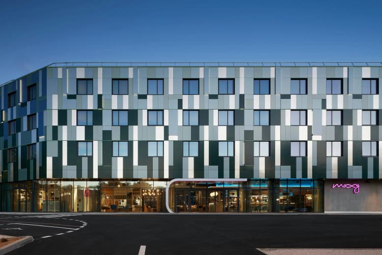 Moxy Antibes Sophia Antipolis