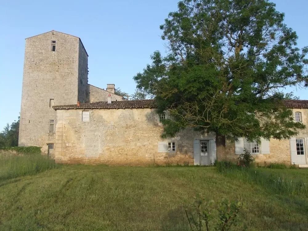 Chateau De Champdolent - Photo 1