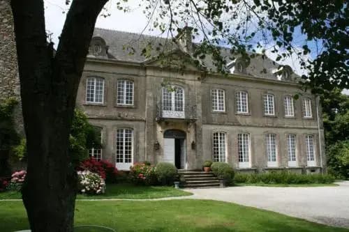 Bruce Castle - Photo 1