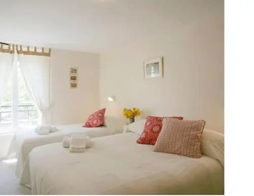 Hotel Des Arts - Photo 1
