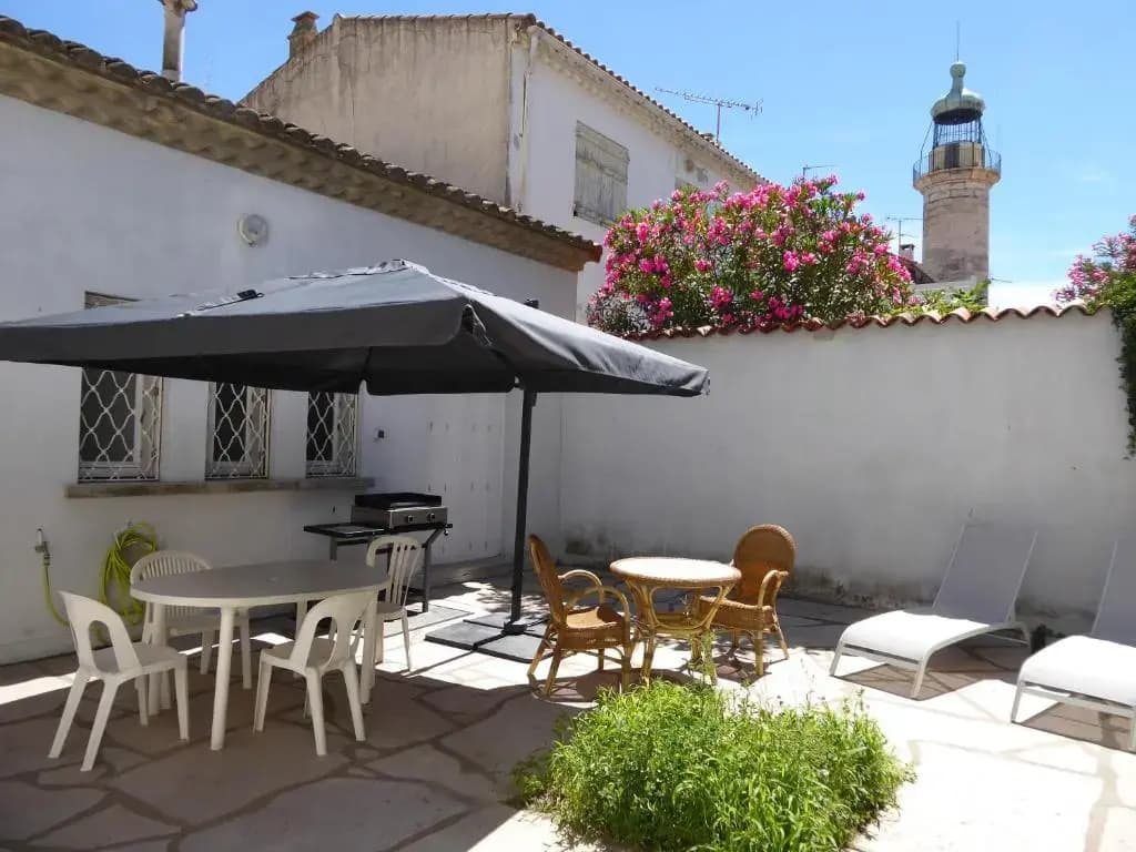 Villa d'architecte vue port à 2 pas de la plage - Photo 1