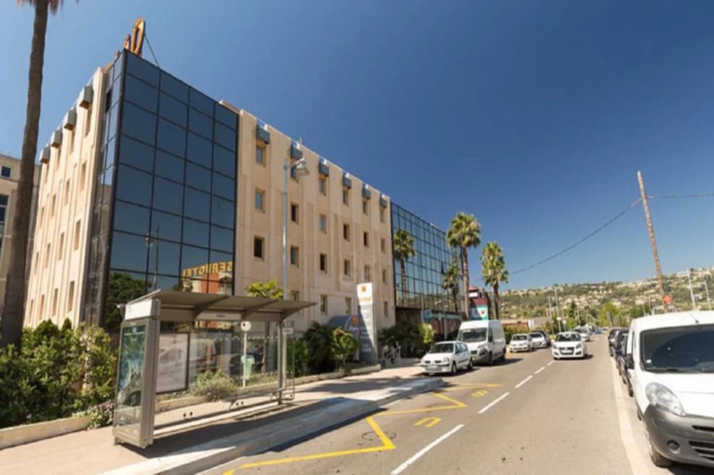 Hotel Isidore Nice Ouest - Photo 1