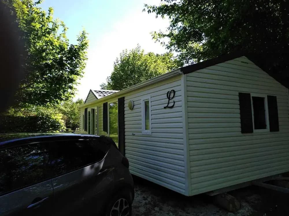 Camping Aubeterre-Sur-Dronne - Photo 1