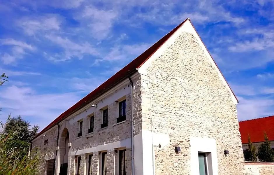 Auberge Du Château Bleu - Photo 1