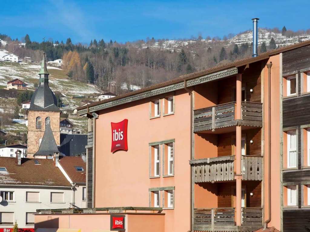 ibis La Bresse Gerardmer - Photo 1
