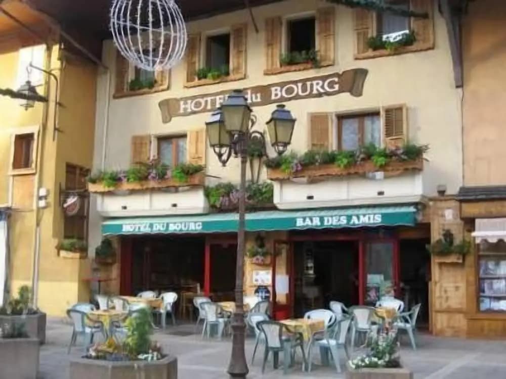Hôtel du Bourg - Photo 1