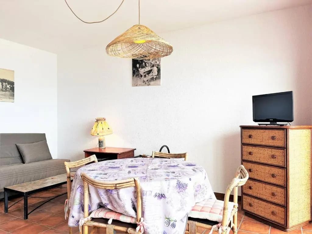 Appartement Le Lavandou, 2 pièces, 4 personnes - FR-1-251-376 - Photo 1