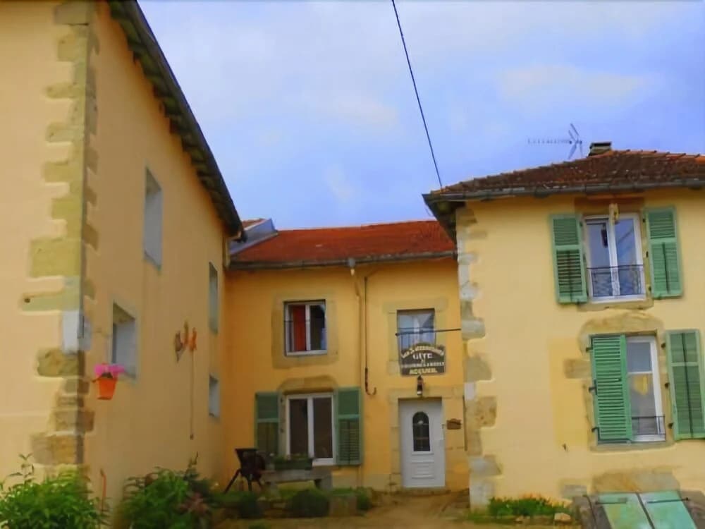 La Ferme des 3 Suissesses - Photo 1